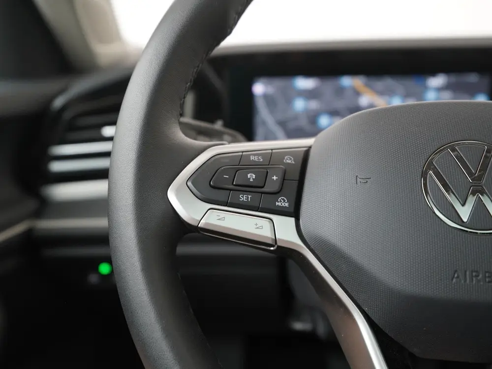 Volkswagen Passat Variant 1.5 eTSI Business DSG | Panoramada uit 2024, foto 9