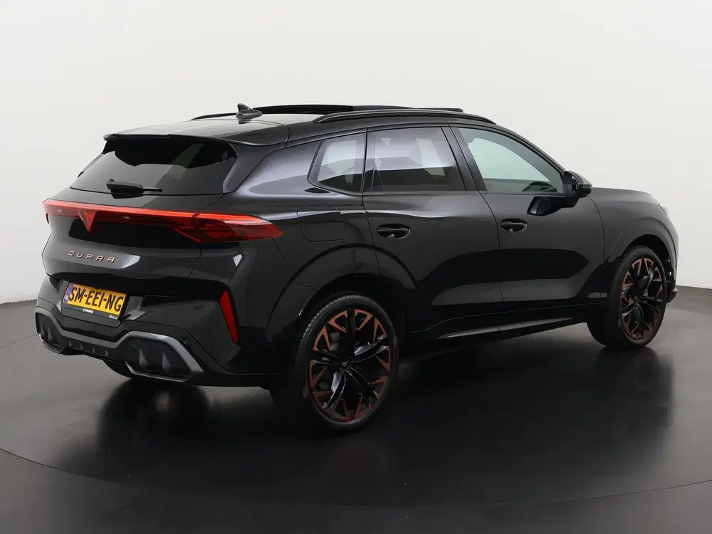 Cupra Terramar 1.5 TSI e-Hybrid Business uit 2025, foto 4