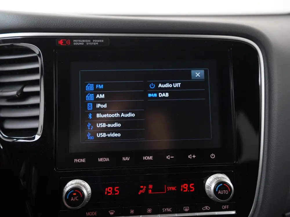 Mitsubishi Outlander 2.4 PHEV Instyle | Schuifdak | Leder | uit 2019, foto 20