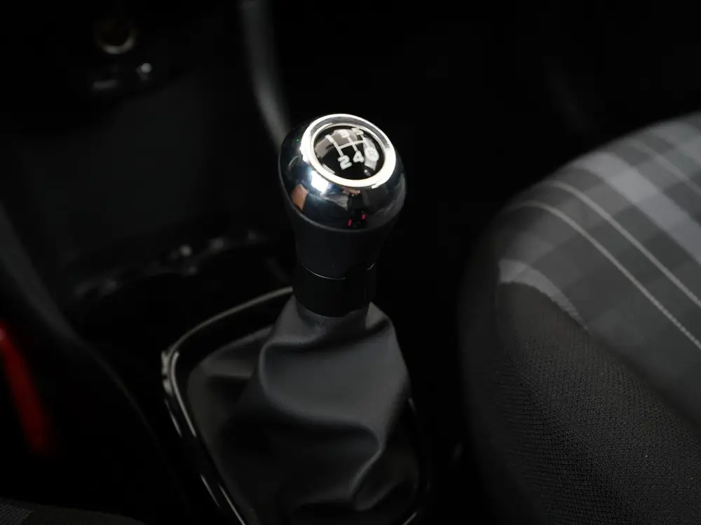 Peugeot 108 1.0 e-VTi Allure uit 2019, foto 10