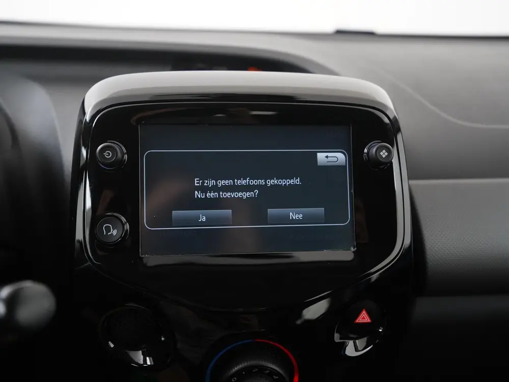 Peugeot 108 1.0 e-VTi Allure uit 2019, foto 14