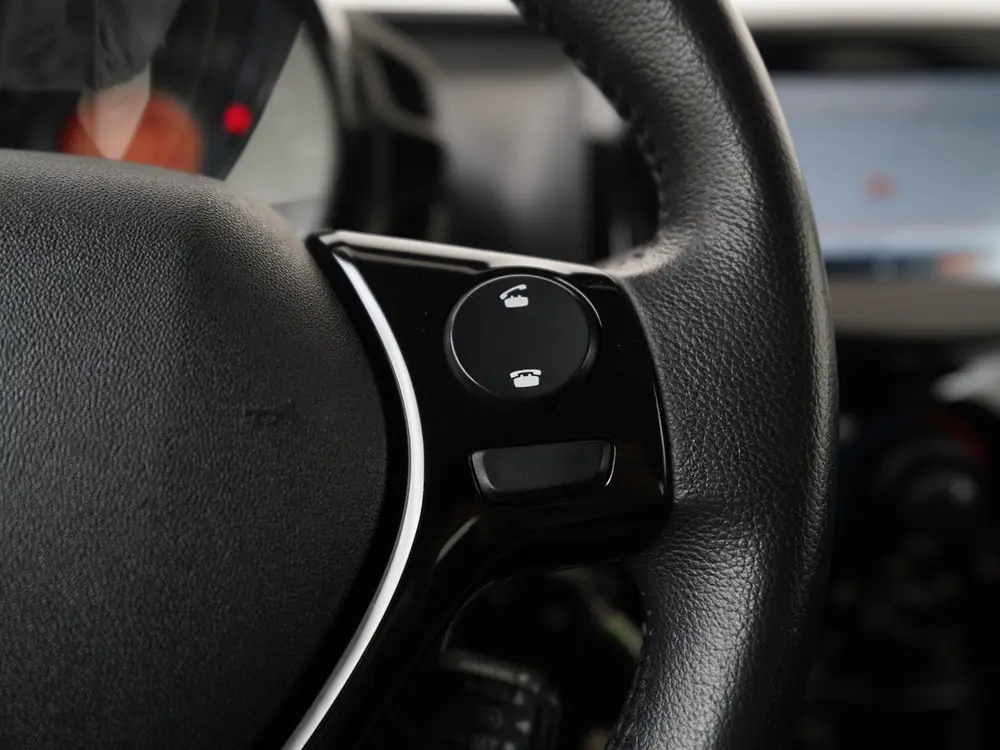 Peugeot 108 1.0 e-VTi Allure uit 2019, foto 9