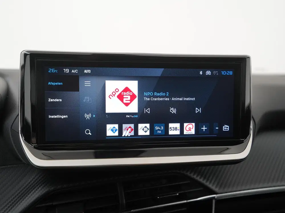 Peugeot 2008 1.2 PureTech 100 Allure uit 2024, foto 12