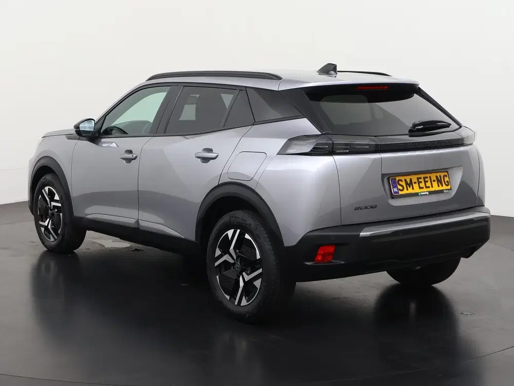 Peugeot 2008 1.2 PureTech 100 Allure uit 2024, foto 7