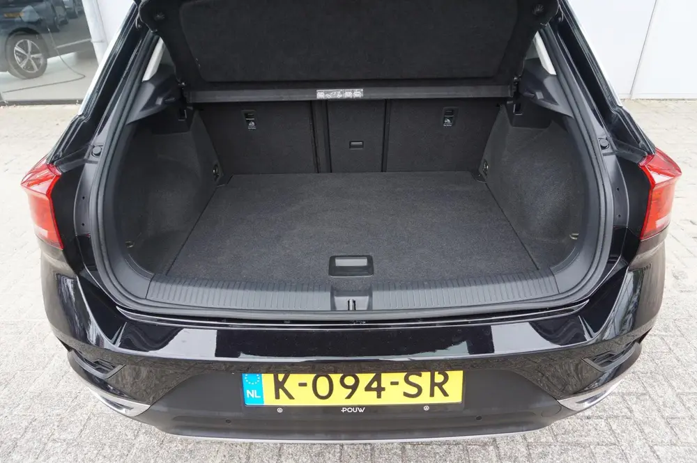 Volkswagen T-Roc 1.0 TSI 110pk Style | Navigatie | Parkeerse uit 2021, foto 15