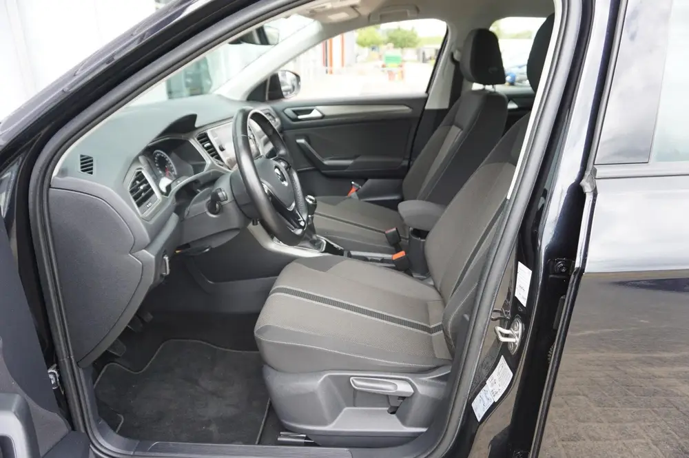 Volkswagen T-Roc 1.0 TSI 110pk Style | Navigatie | Parkeerse uit 2021, foto 17