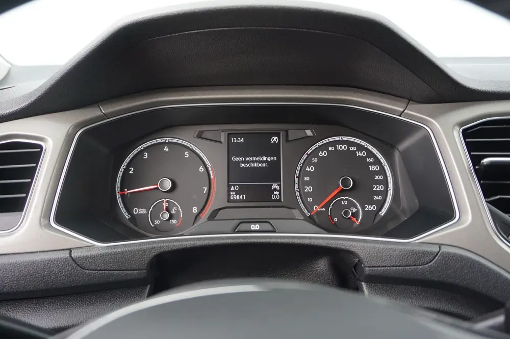 Volkswagen T-Roc 1.0 TSI 110pk Style | Navigatie | Parkeerse uit 2021, foto 19