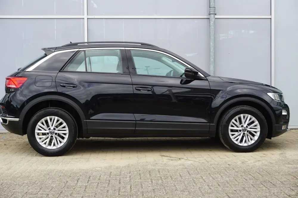 Volkswagen T-Roc 1.0 TSI 110pk Style | Navigatie | Parkeerse uit 2021, foto 3