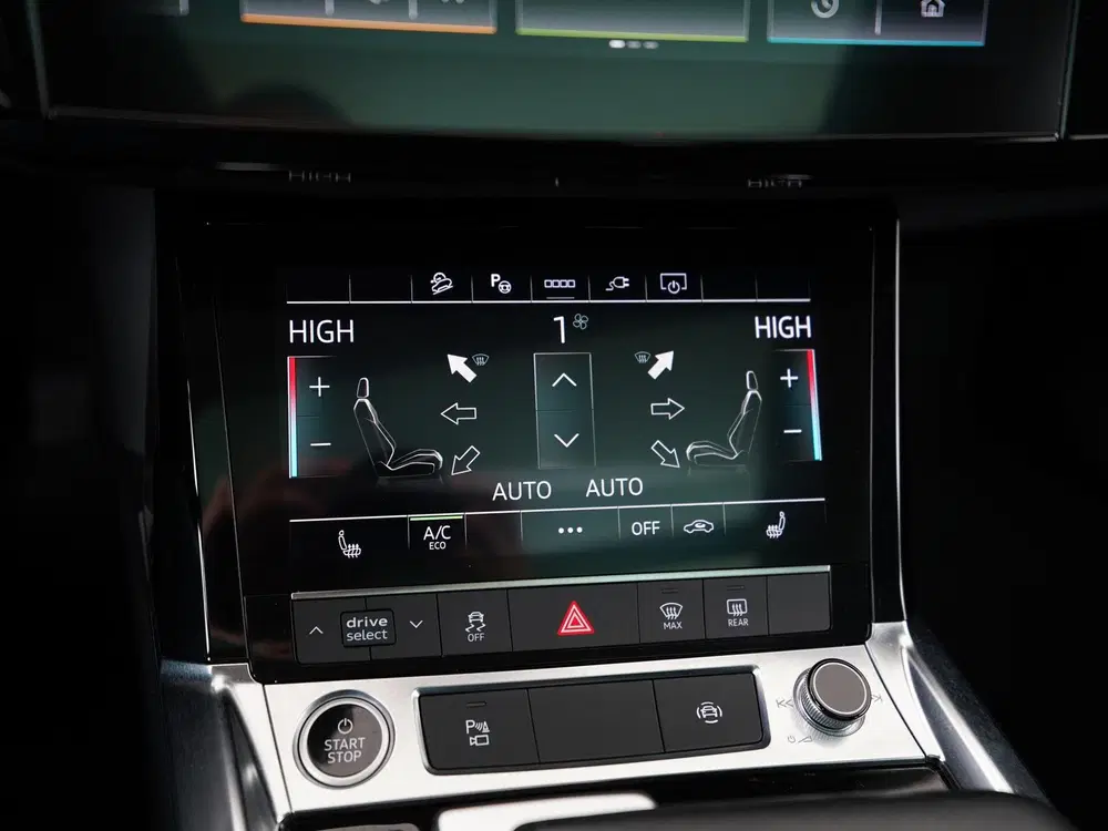 Audi e-tron 55 quattro Advanced 95 kWh uit 2022, foto 12