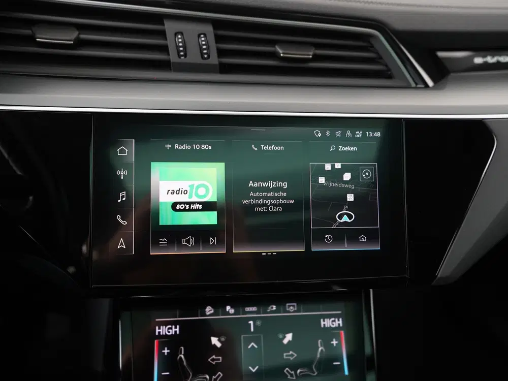 Audi e-tron 55 quattro Advanced 95 kWh uit 2022, foto 13
