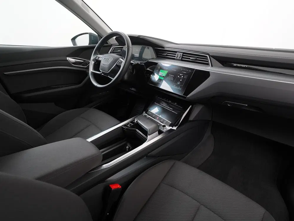 Audi e-tron 55 quattro Advanced 95 kWh uit 2022, foto 2