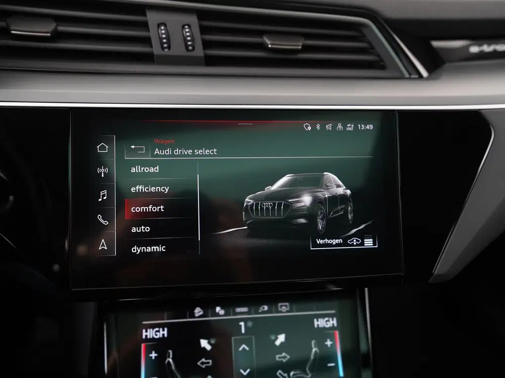 Audi e-tron 55 quattro Advanced 95 kWh uit 2022, foto 20