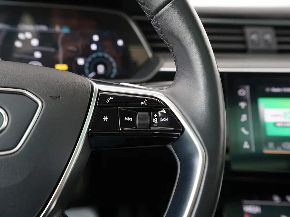 Audi e-tron 55 quattro Advanced 95 kWh uit 2022, foto 9