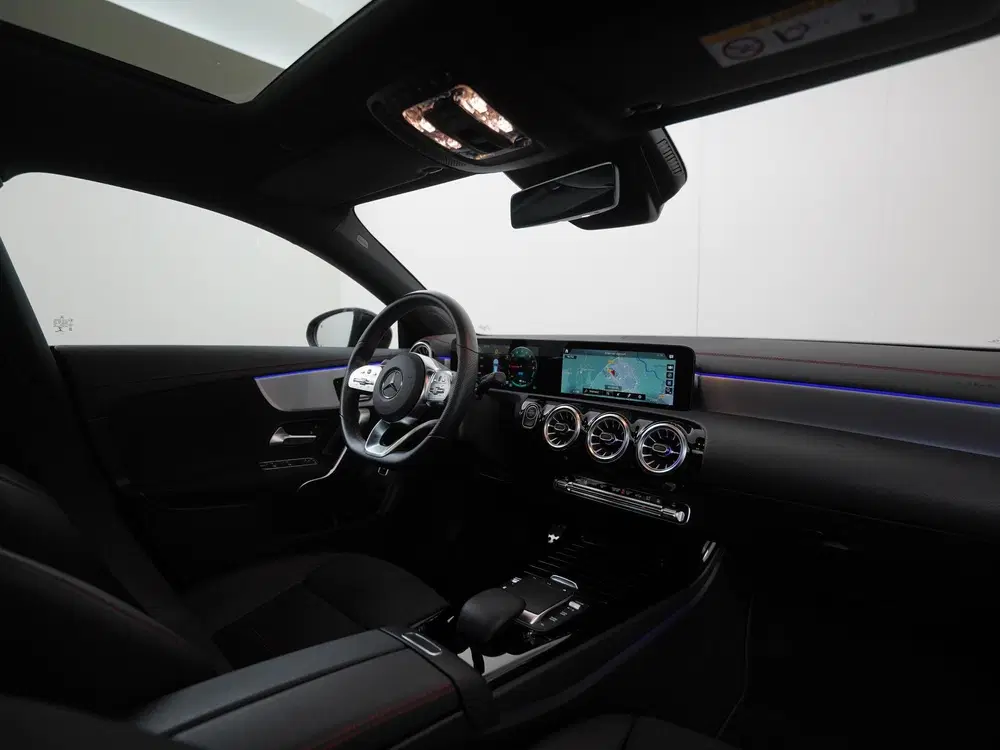 Mercedes-Benz CLA 250e AMG Night uit 2021, foto 2