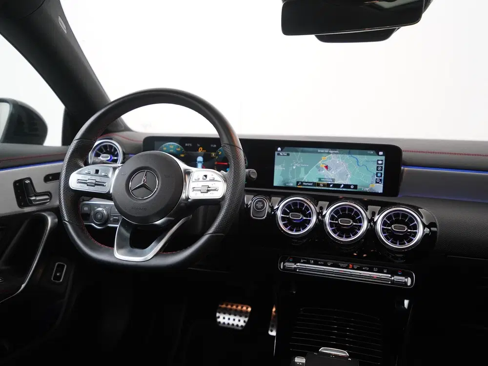 Mercedes-Benz CLA 250e AMG Night uit 2021, foto 5