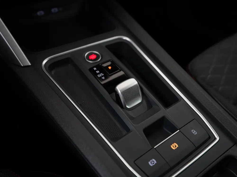 SEAT Leon 1.5 eTSI FR DSG uit 2021, foto 11