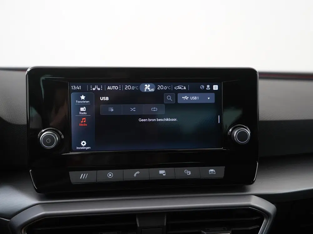 SEAT Leon 1.5 eTSI FR DSG uit 2021, foto 14