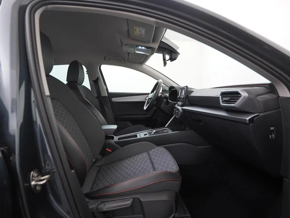 SEAT Leon 1.5 eTSI FR DSG uit 2021, foto 3