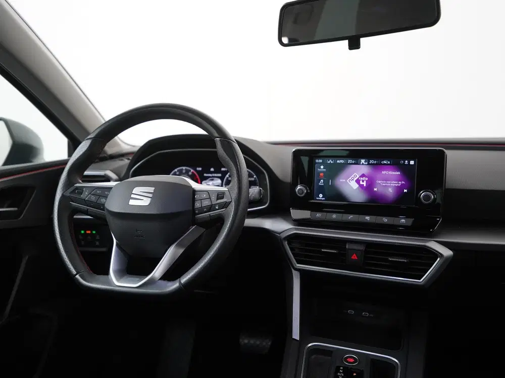 SEAT Leon 1.5 eTSI FR DSG uit 2021, foto 6