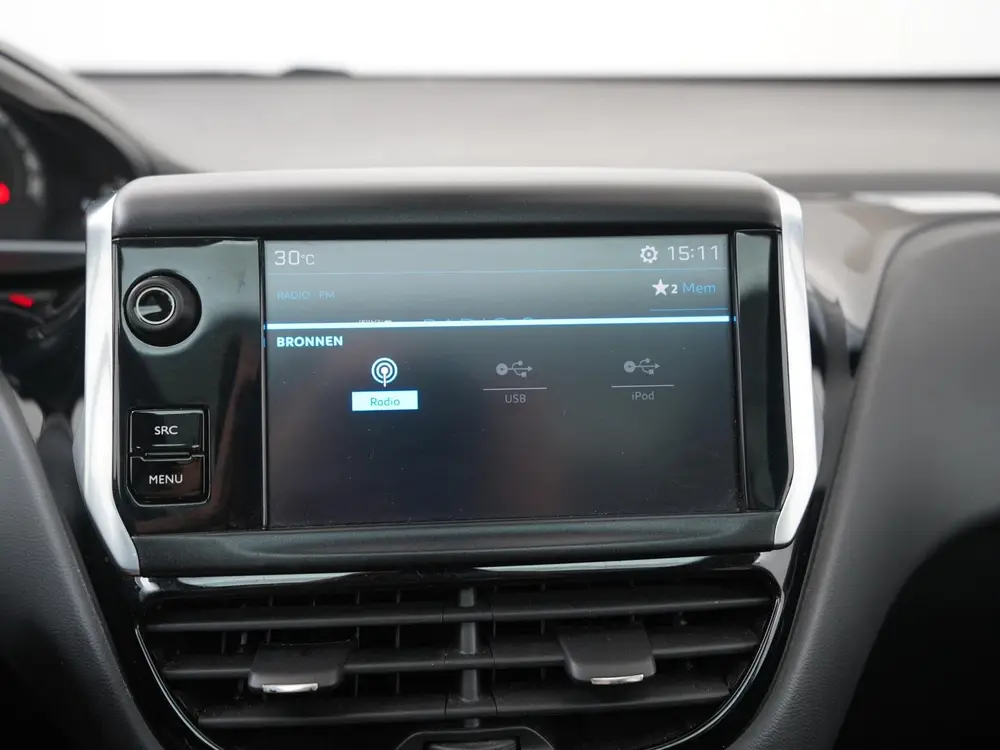 Peugeot 208 1.2 PureTech Active | Panoramadak | Stoelverwarm uit 2019, foto 13