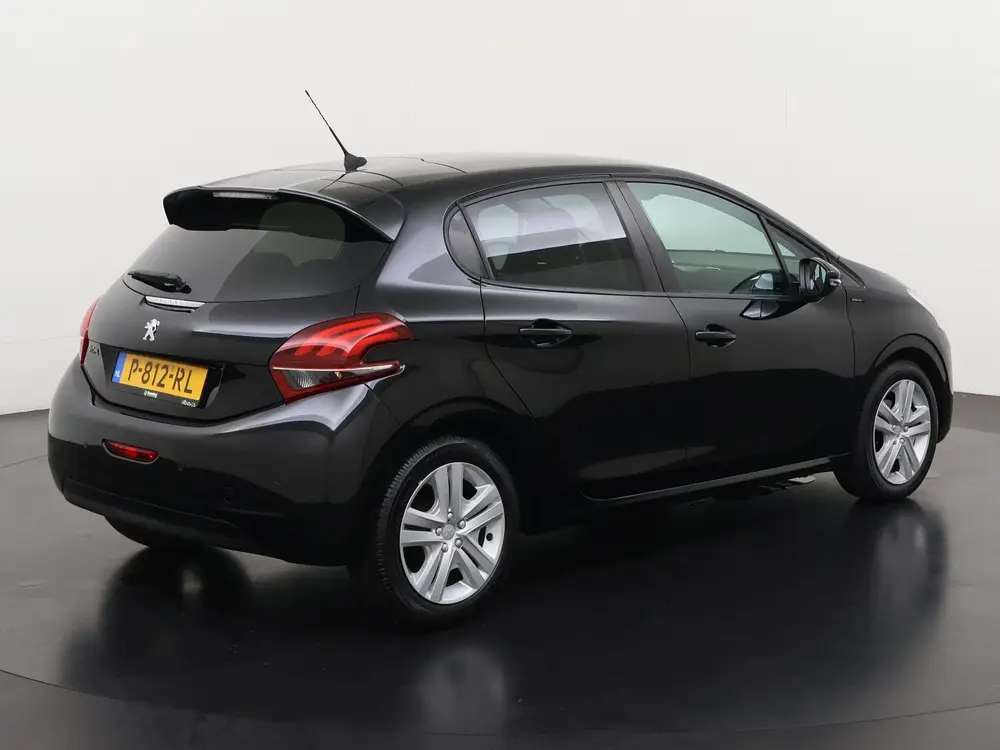 Peugeot 208 1.2 PureTech Active | Panoramadak | Stoelverwarm uit 2019, foto 4