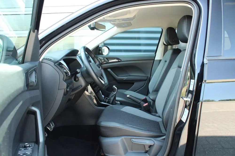 Volkswagen T-Cross 1.0 TSI 95pk Life "Goal" | Draadloos CarP uit 2025, foto 19
