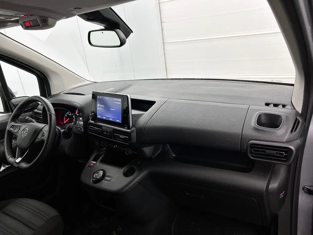 Opel Combo 1.2 Direct Leverbaar Rolstoelauto uit 2023, foto 17