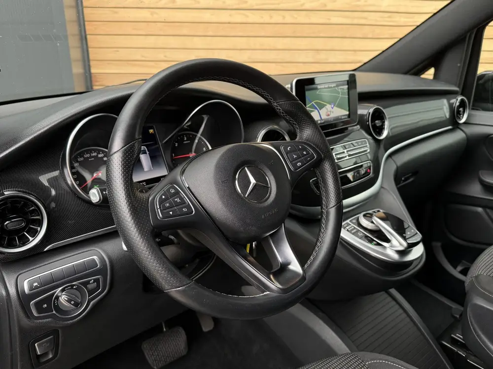 Mercedes-Benz V-Klasse 220D Lang Avantgarde Edition TREKHAAK uit 2019, foto 10