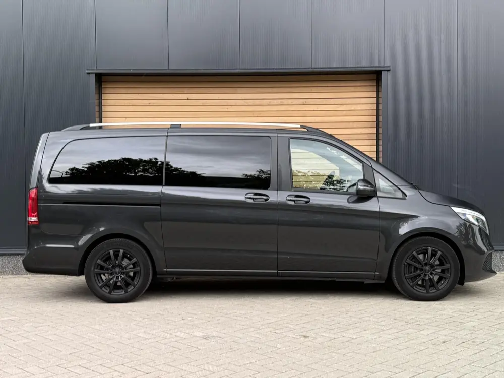 Mercedes-Benz V-Klasse 220D Lang Avantgarde Edition TREKHAAK uit 2019, foto 2