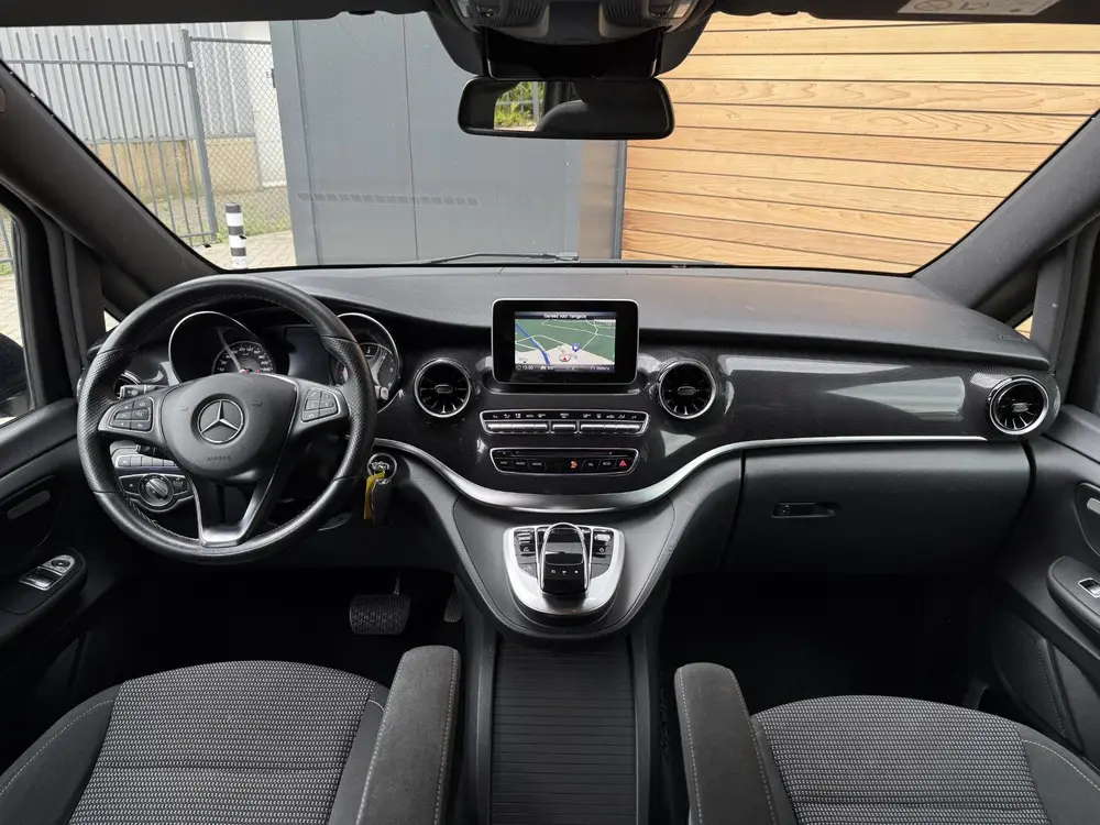 Mercedes-Benz V-Klasse 220D Lang Avantgarde Edition TREKHAAK uit 2019, foto 5