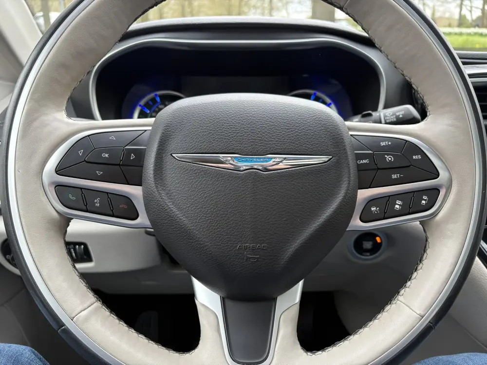 Chrysler Pacifica 3.6 V6 Hybrid Limited (bj 2021, automaat) uit 2021, foto 8