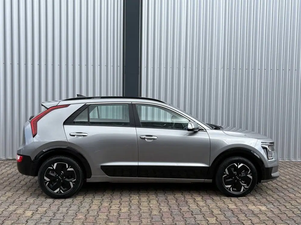 Kia Niro DynamicLine 64.8 kWh uit 2023, foto 12