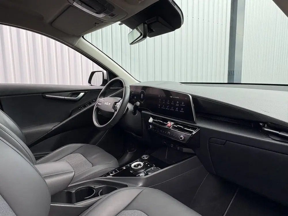 Kia Niro DynamicLine 64.8 kWh uit 2023, foto 14