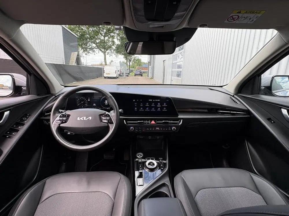 Kia Niro DynamicLine 64.8 kWh uit 2023, foto 20