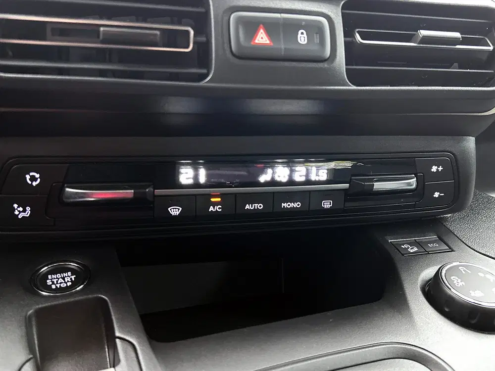 Peugeot Rifter 1.2 Puretech Long GT-Line Direct leverba uit 2023, foto 17