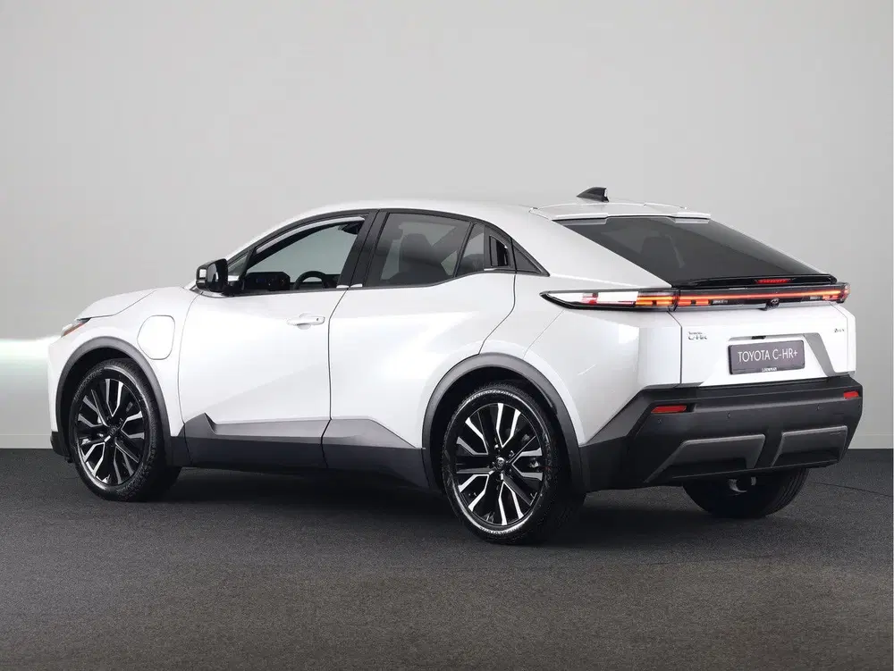 Toyota C-HR First Edition 77 kWh *EV deal € 4.000 uit 2026, foto 13