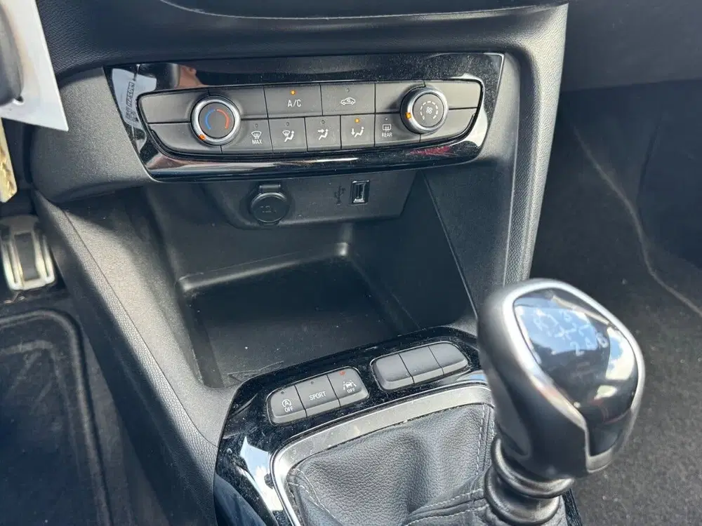 Opel Corsa 1.2 Turbo uit 2022, foto 14