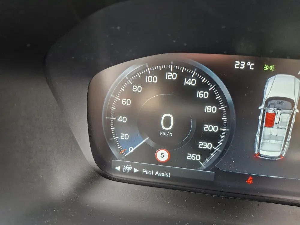 Volvo V60 T8 Twin AWD uit 2019, foto 18