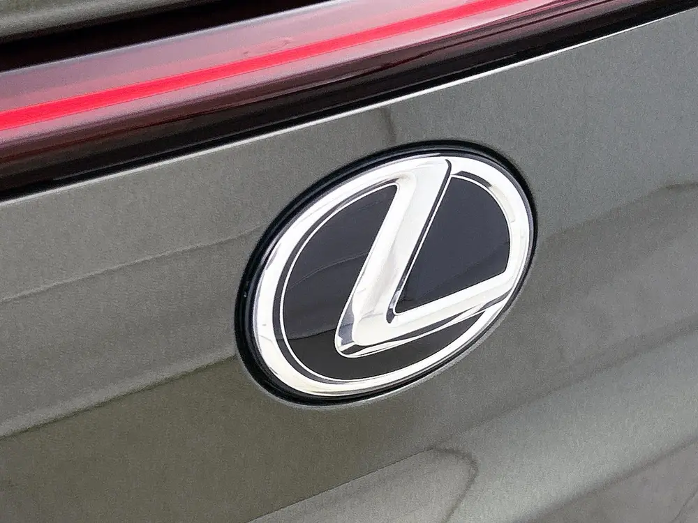Lexus UX 300h F SPORT Design uit 2025, foto 20