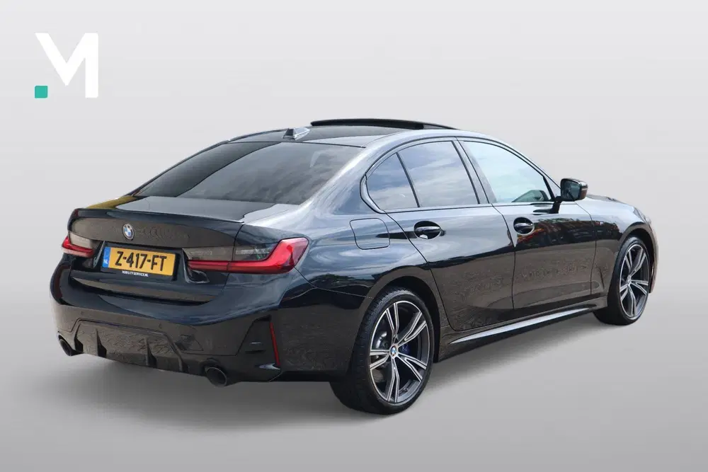 BMW 3-serie 330e SOH95% M-Pakket Pro Matrix Pano Trekh uit 2024, foto 2