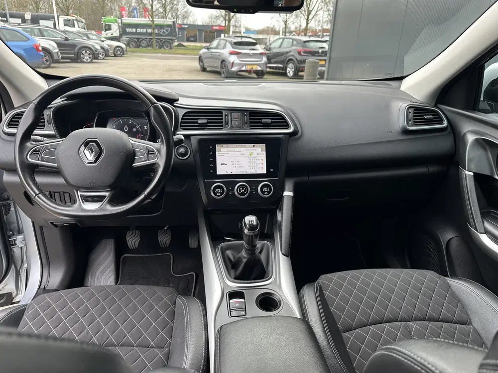 Renault Kadjar 1.3 TCe Intens uit 2021, foto 17