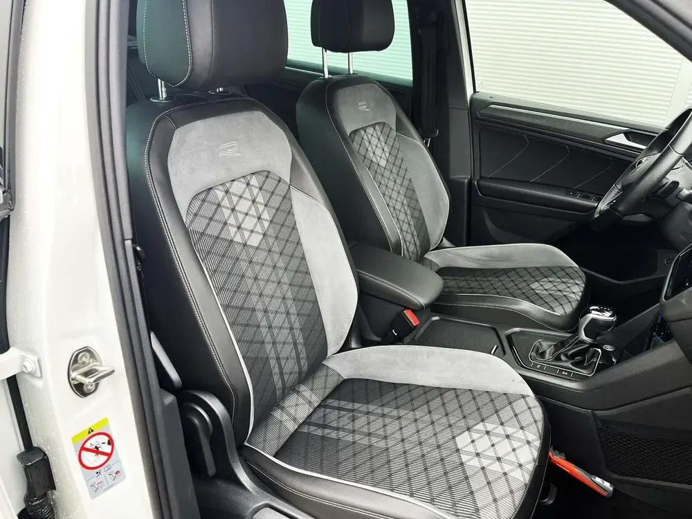 Volkswagen Tiguan 1.5 TSI 150pk DSG R-Line Business+ | Trekh uit 2020, foto 14