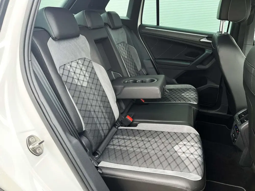 Volkswagen Tiguan 1.5 TSI 150pk DSG R-Line Business+ | Trekh uit 2020, foto 15
