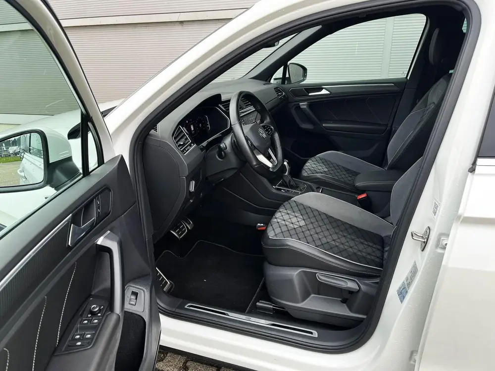 Volkswagen Tiguan 1.5 TSI 150pk DSG R-Line Business+ | Trekh uit 2020, foto 20