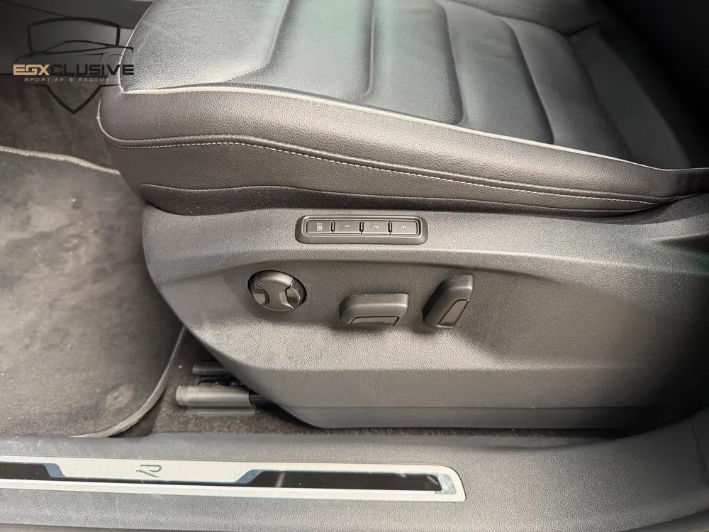 Volkswagen Tiguan 1.4 TSI eHybrid R-Line Business+ Pano / Ma uit 2022, foto 20