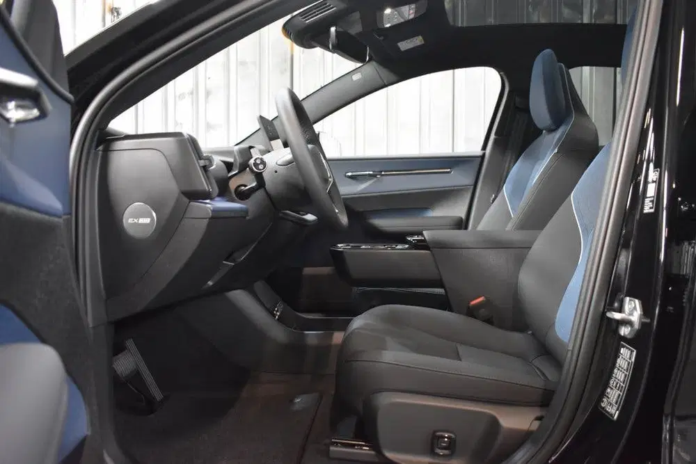 Volvo EX30 P8 428pk AWD Ultra Black Edition Europa 20 uit 2026, foto 10