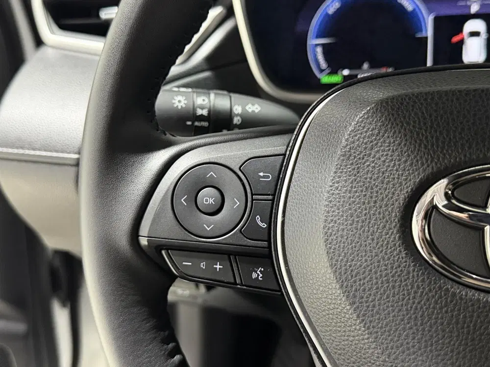 Toyota Corolla Cross Hybrid 140 Dynamic All season banden uit 2024, foto 9