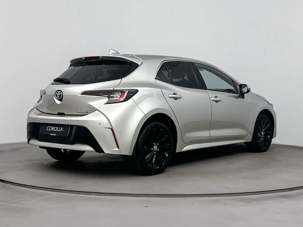 Toyota Corolla 1.8 Hybrid Dynamic uit 2022, foto 2