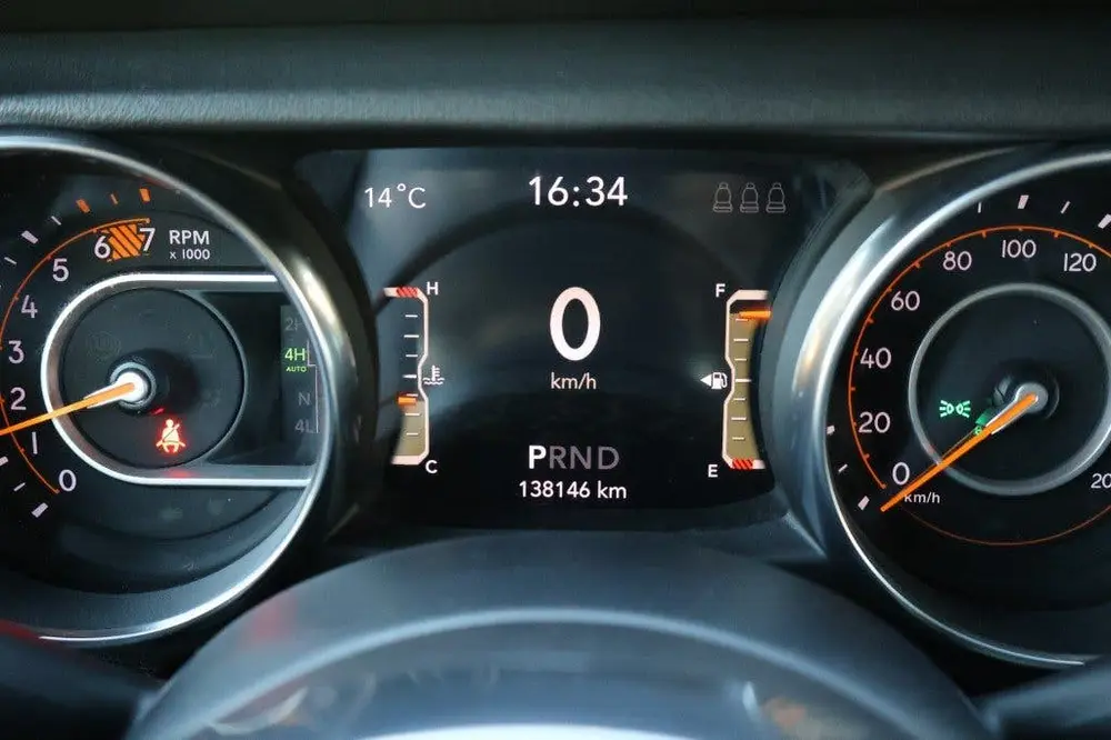 Jeep Wrangler 2.0T Unlimited Hardtop + Electrische softtop / uit 2019, foto 17