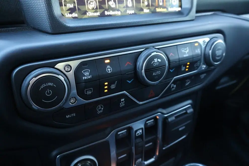 Jeep Wrangler 2.0T Unlimited Hardtop + Electrische softtop / uit 2019, foto 19